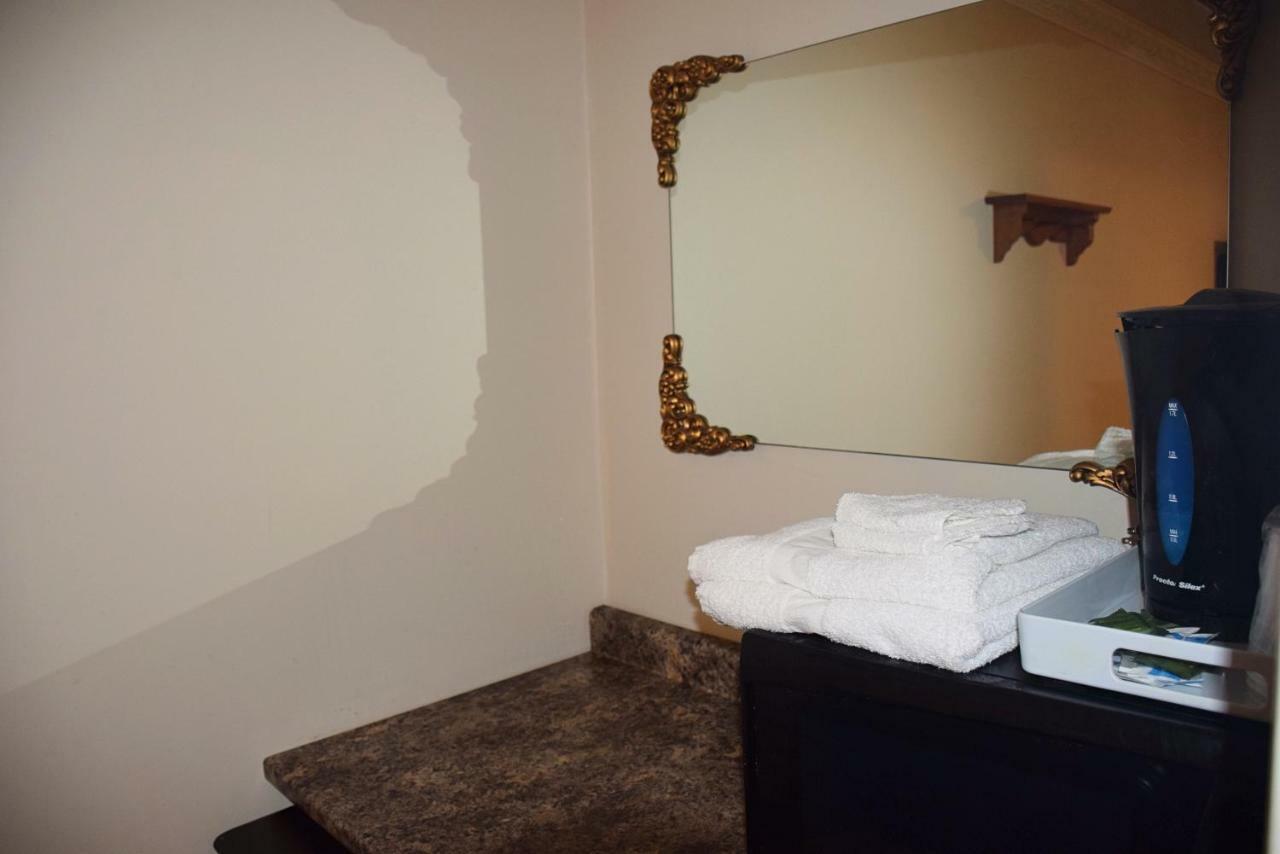 Kent Motel Chatham-Kent 외부 사진